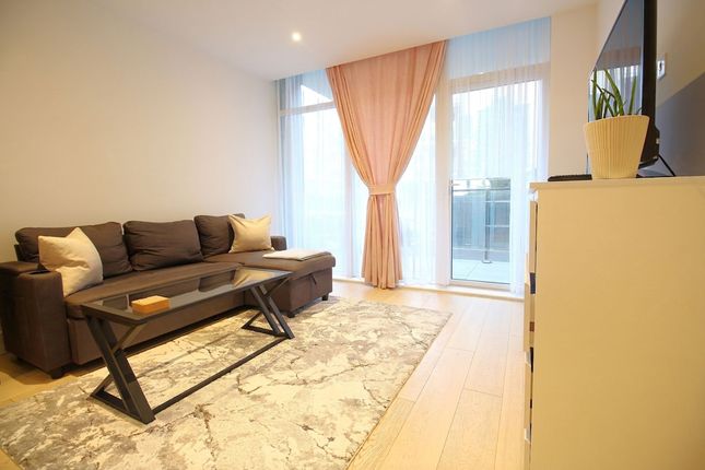 Flat 7, Aldington House Frazer Nash Close, Isleworth photo 3