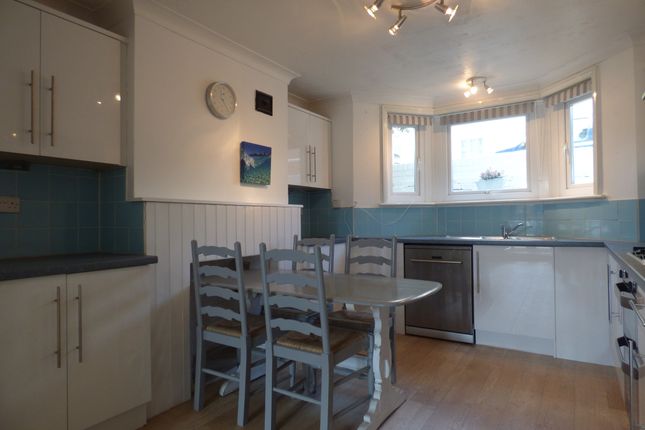 109, Cowes photo 3