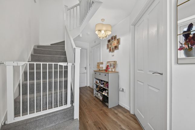 26, Speight Crescent, Barton Seagrave photo 2