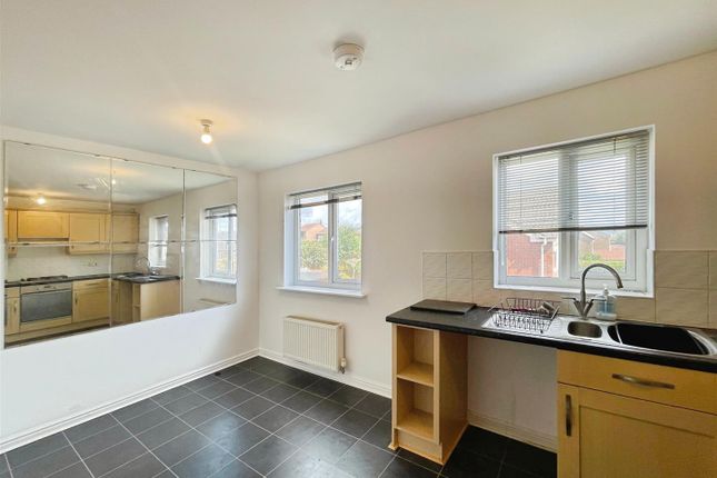 37, Dewberry Gardens, Mansfield photo 5
