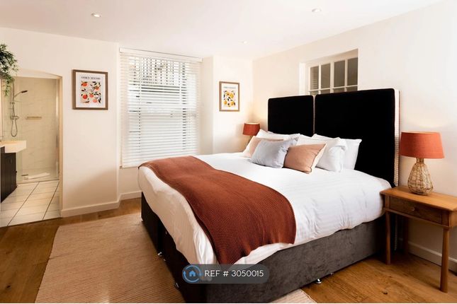Basement Flat  Redcliffe Parade West, Bristol, City Of photo 2