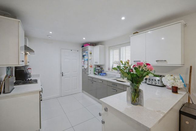 2, Alnwick Way, Morpeth photo 2