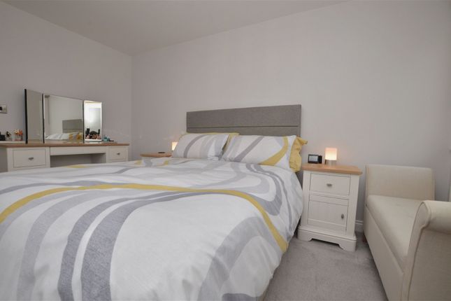 Flat for sale in Dark Lane, Barnsley