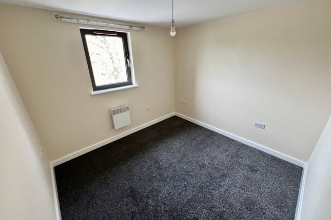 57, Coventry photo 4
