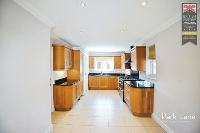 13, The Shearers, Bishops Stortford photo 3