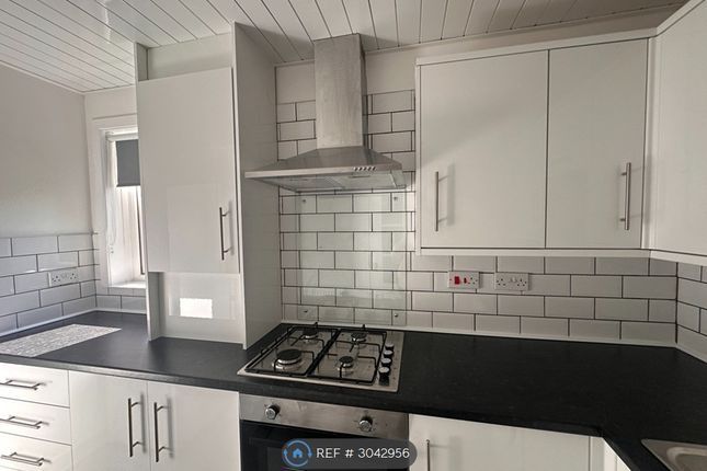 Flat, Ashcroft House A Falkirk Road, Larbert photo 5