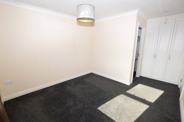 Flat to rent in Kingsley Court, Kingsley Avenue, Torquay, Devon