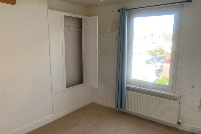 16, Victoria Road, ILFRACOMBE photo 3