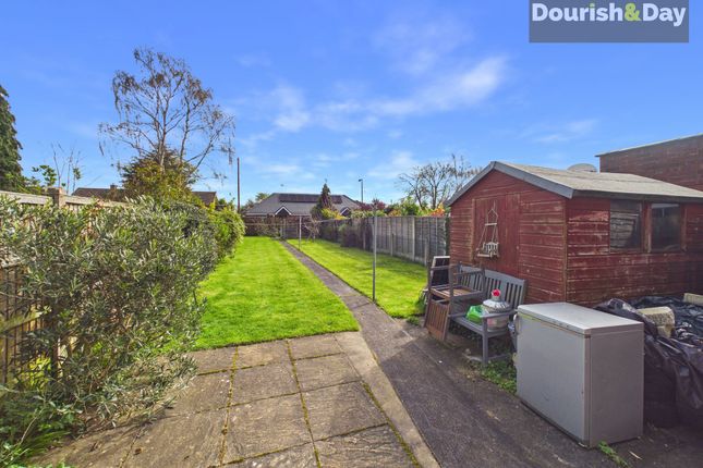 30 School Lane, Wolverhampton photo 4
