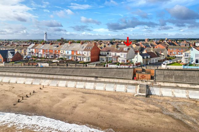 2, The Promenade, Withernsea photo 2