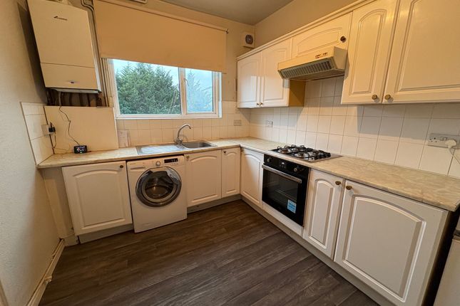 Rayners Lane, Pinner photo 2
