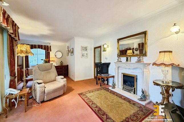 Flat 15 Woodlea Gardens,, Ebberston Road West, Clwyd photo 3