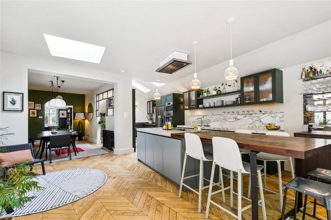 24, Hertford Avenue, East Sheen photo 3