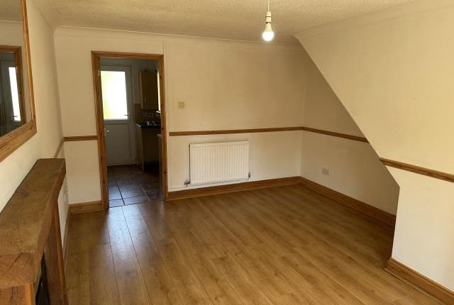 38, Kestrel Way, Bicester photo 4