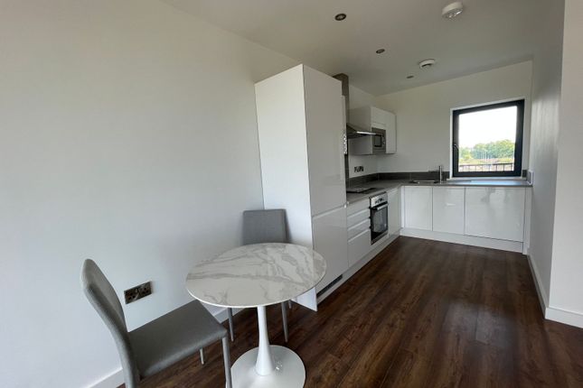 Apartment 46, Crossbank Apartments, Salford photo 3