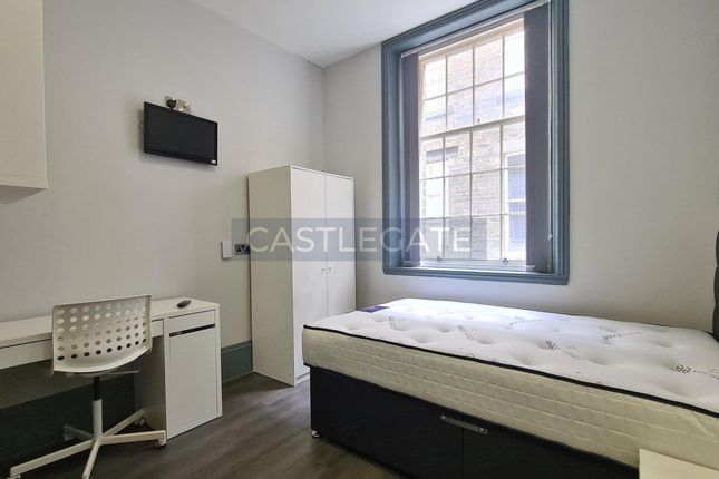 Room 1.2.2 Merchants Hall (2)