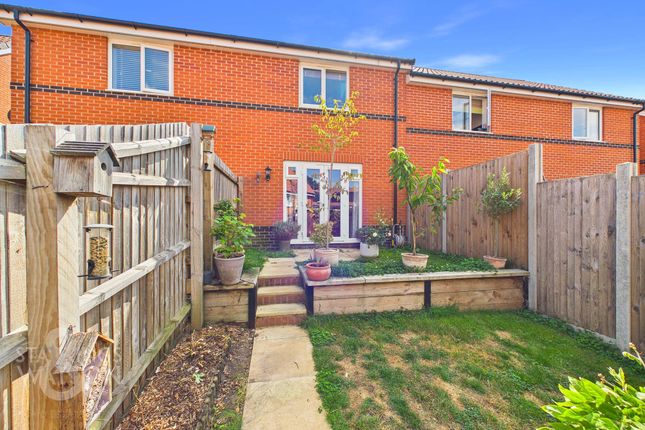 71 Overstrand Way, Norwich photo 4