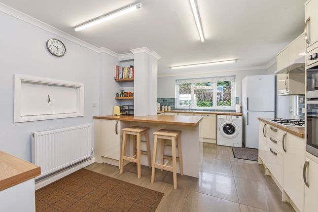 44, Worcester Road, Chichester photo 4