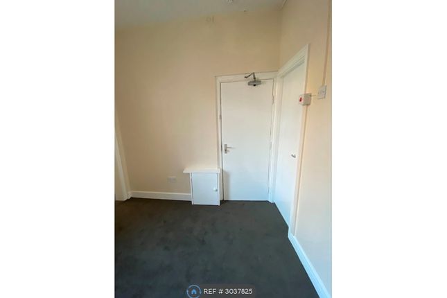 Flat, Shannon Street, Blackpool photo 3