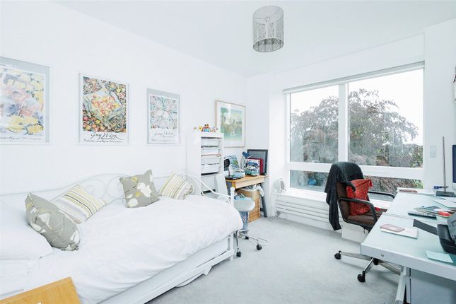 Flat for sale in Bempton Drive, Didsbury, Manchester, Greater Manchester