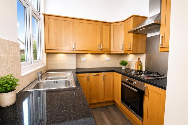 80, Park Avenue, London photo 4