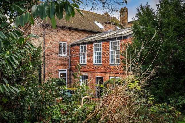 31, Kingston Road, Leatherhead photo 2
