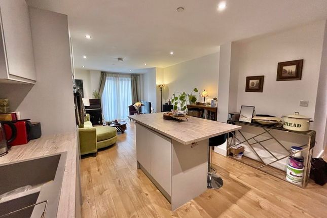 Flat for sale in Mabgate, Leeds