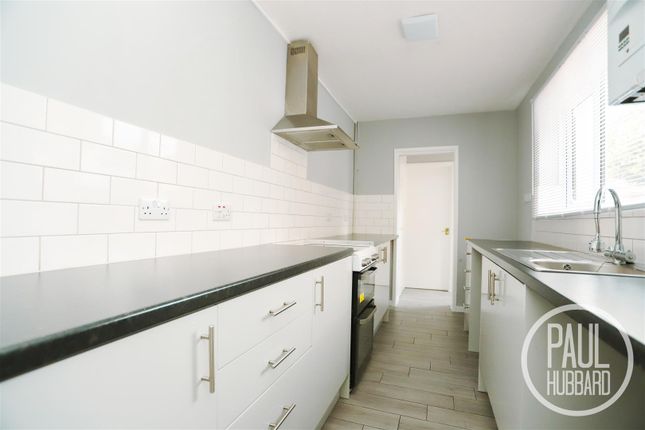 99, Wollaston Road, Lowestoft photo 3