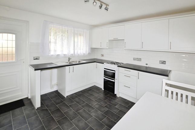 13, Grange Road, Devon photo 4