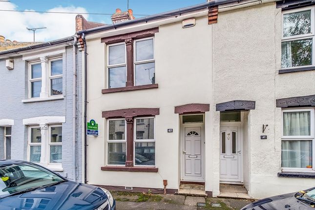 Thumbnail Terraced house to rent in St. Peter Street, Rochester, Kent