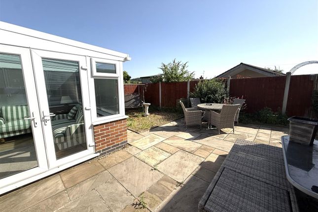 52, Dovedale Crescent, Belper photo 2