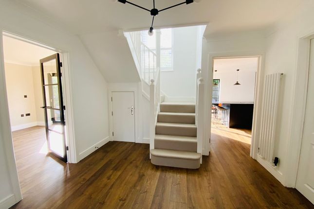 2 Eden Way, West Malling photo 2