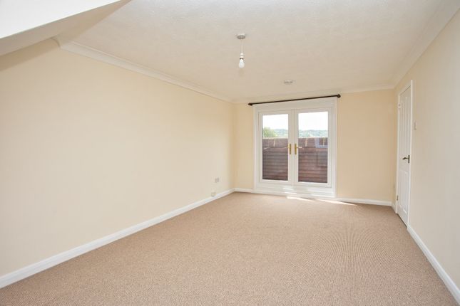 10A, Castle Avenue, Kent photo 3