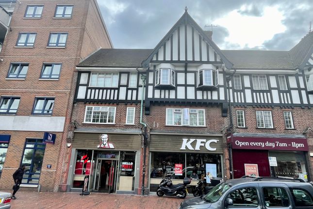 Thumbnail Flat to rent in Purley Parade, High Street, Purley