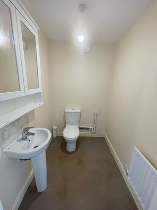 End terrace house to rent in Horse Leaze Road, Bristol