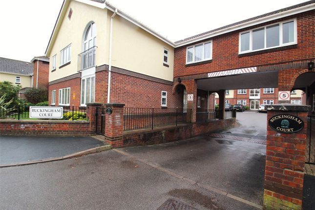 Thumbnail Flat for sale in Highlands Road, Fareham, Hampshire