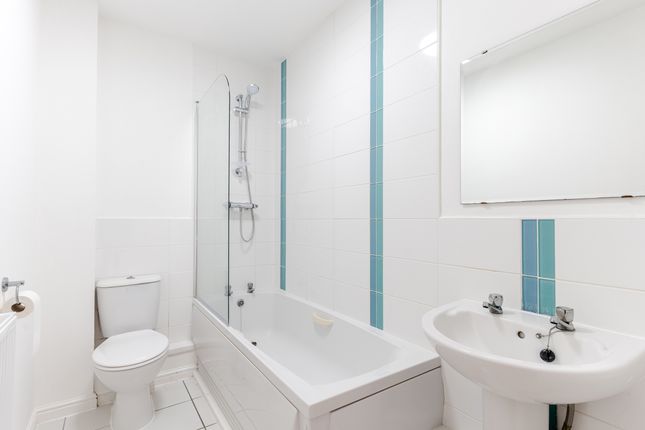 106 Shepherds Walk, Bristol photo 3