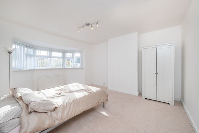 Terraced house to rent in Briar Avenue, London