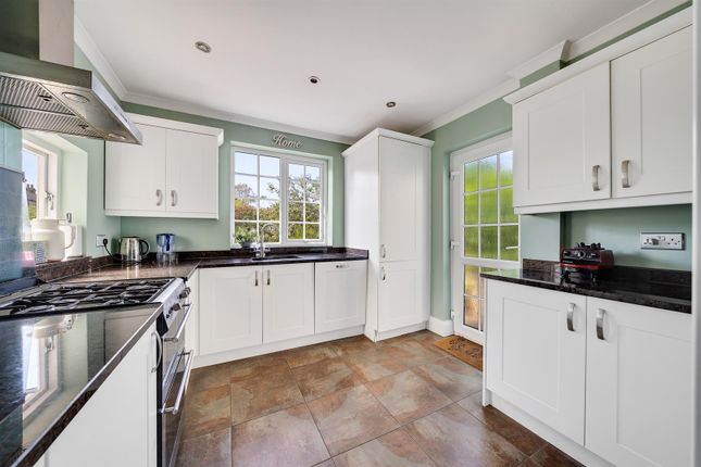 139, Westmount Road, London photo 4