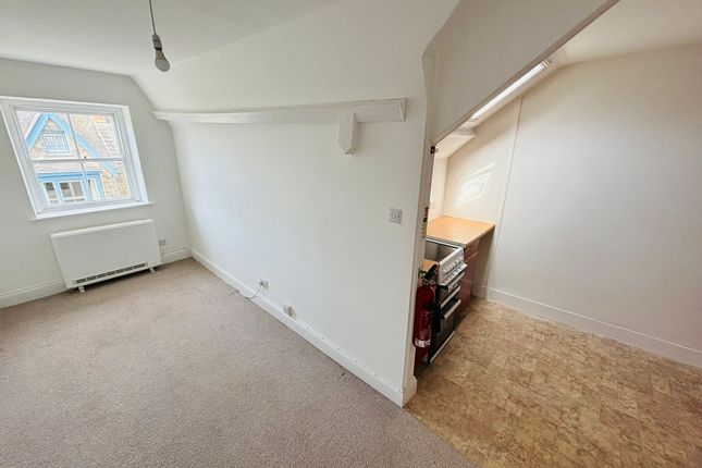 Flat 3, 3, Morrab Road, Penzance photo 2