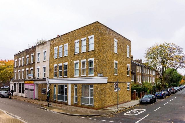 Flat to rent in Railton Road, London