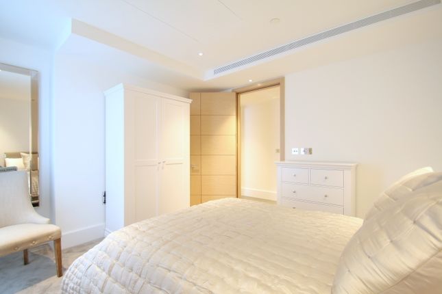 Flat to rent in Radnor Terrace, London