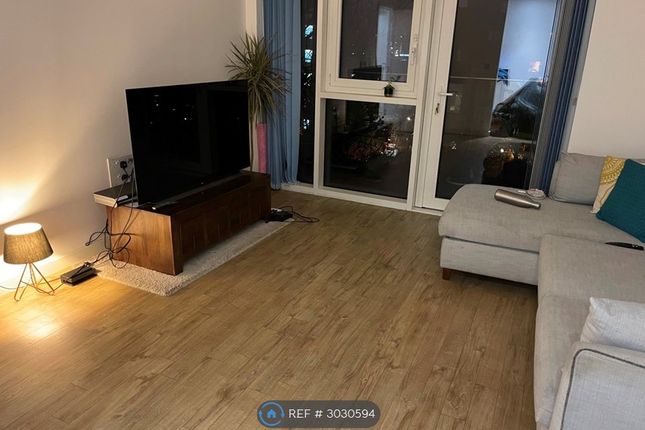 Flat, Gothenburg Court Bailey Street, London photo 5