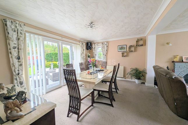 11, Windermere Crescent, Plymouth photo 3