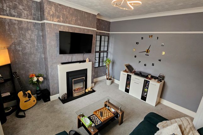 41, Flanshaw Lane, WAKEFIELD photo 2