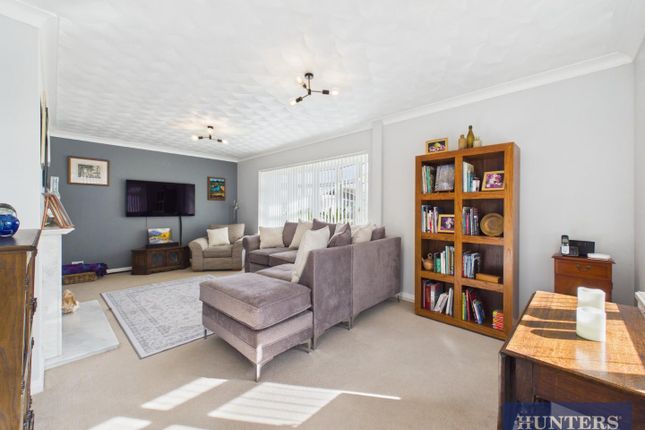 29, Grovehill Road, Filey photo 4