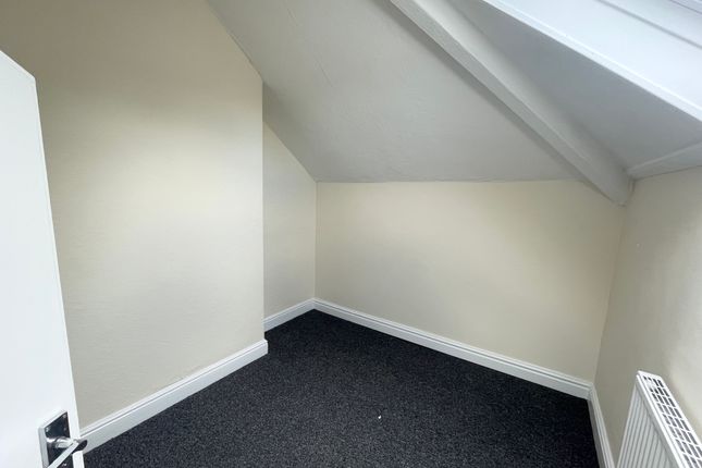 End terrace house for sale in Boulevard, Hull