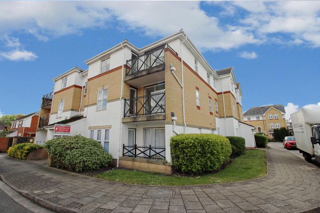 Thumbnail Flat for sale in Princess Alice Way, London