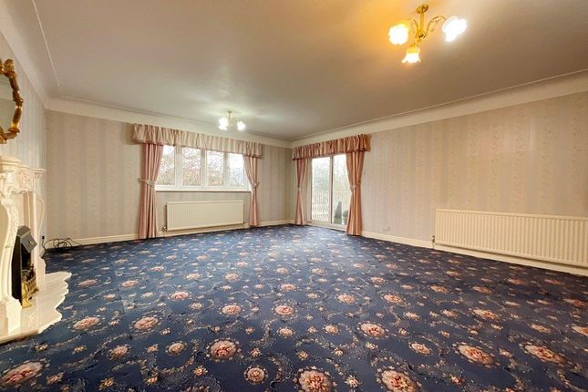 Flat for sale in Beechfield Gardens, Westcliffe Road, Birkdale, Southport