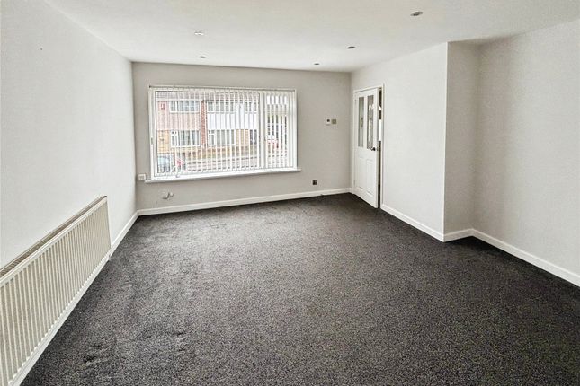 38, Howden Avenue, Doncaster photo 2